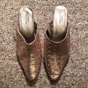 Urban Outfitters metallic rose gold mules